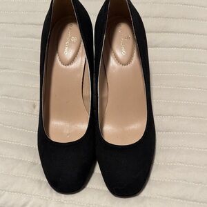 Bandolino Women's Black Heels